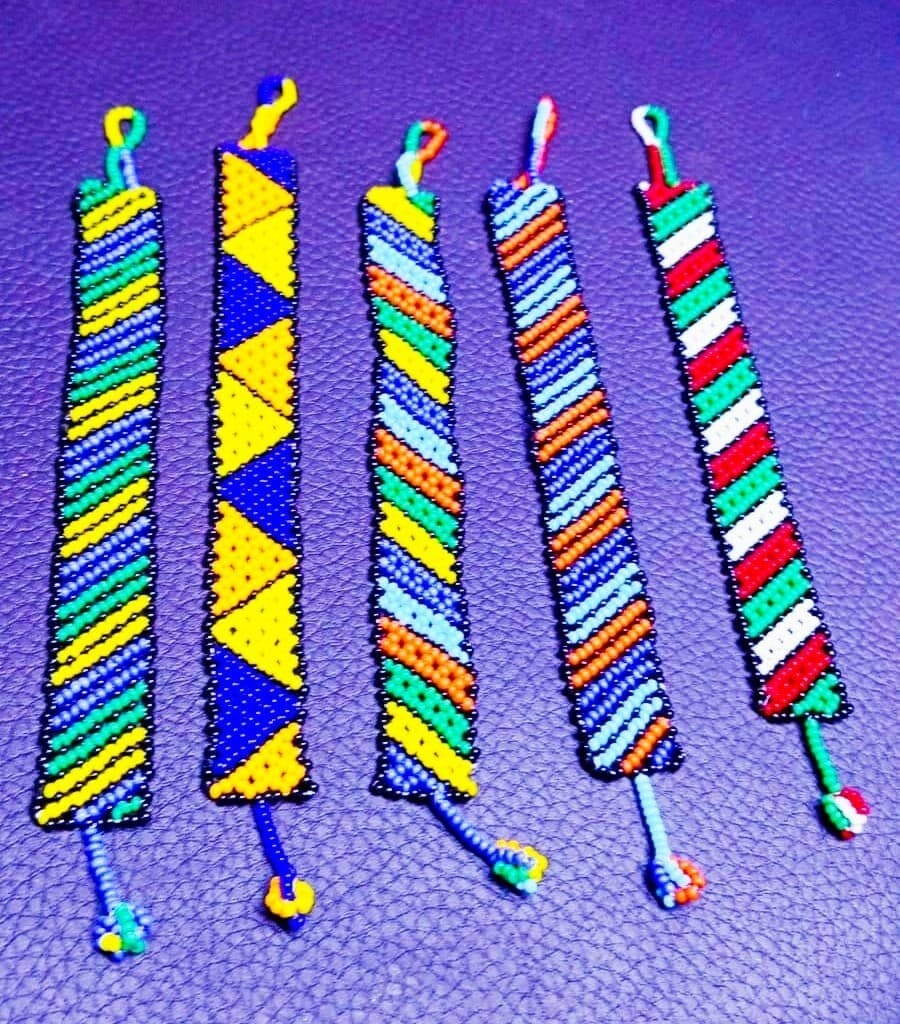 Bijoux Des Mains Et Chevilles En Perles Made In Kenya